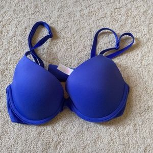 PINK Victoria's Secret Royal Blue Wear Everywhere Push Up Bra~Size 32A